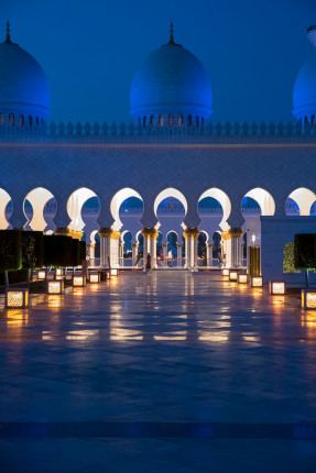 Sheikh Zayed Mosque ● 70 mm ● 1/60 Sek. bei ƒ / 5,6 ● ISO 9000