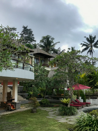 Ubud Resort ● 35 mm ● 1/35 Sek. bei ƒ / 1,8 ● ISO 25