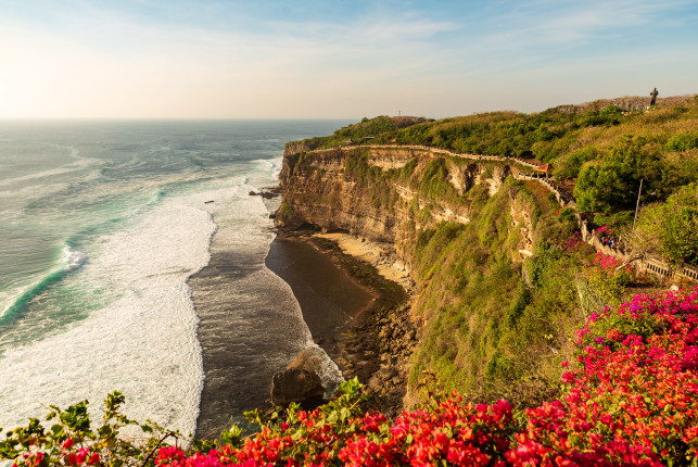 Uluwatu Tempel Blick ● 24 mm ● 1/320 Sek. bei ƒ / 7,1 ● ISO 100