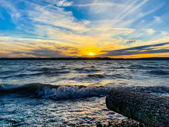 Sonnenuntergang am Starnberger See.