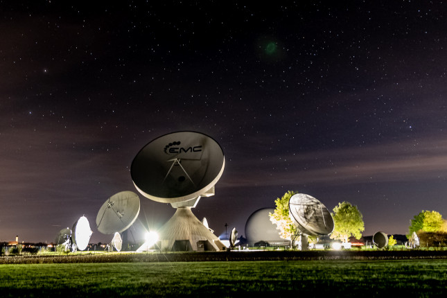 Raisting - Erdfunkstelle ● 24 mm ● 13.0 Sek. bei ƒ / 2,8 ● ISO 3200