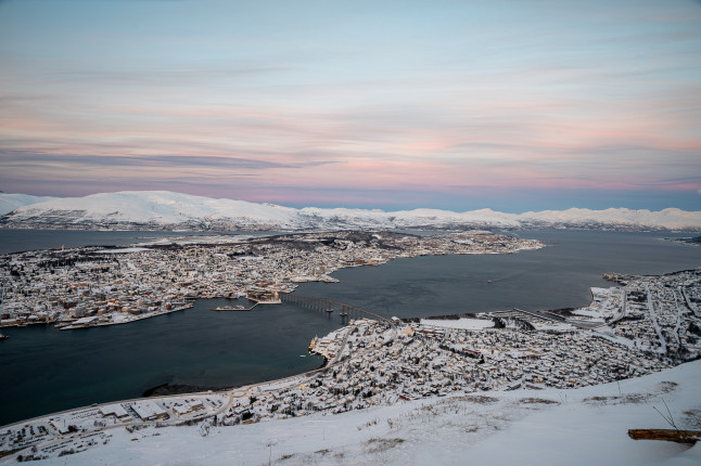 Tromsoe von oben ● 24 mm ● 1/50 Sek. bei ƒ / 8,0 ● ISO 400